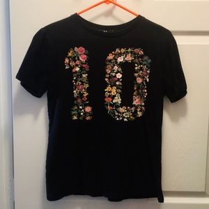 21 Men Black Floral “10” T-shirt